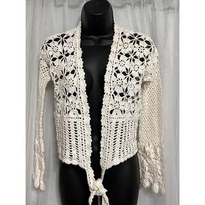 Handmade‎ White Crochet Floral Tie-Front Sweater